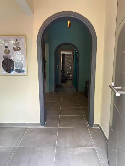 Spacious And Beautiful House ピレウス エクステリア 写真