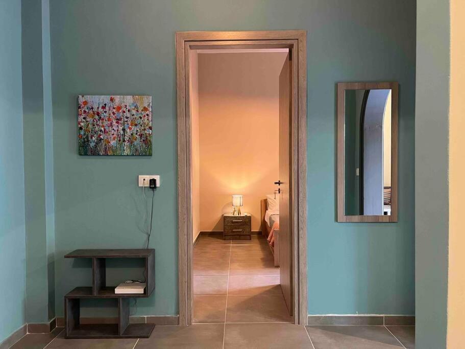 Spacious And Beautiful House ピレウス エクステリア 写真